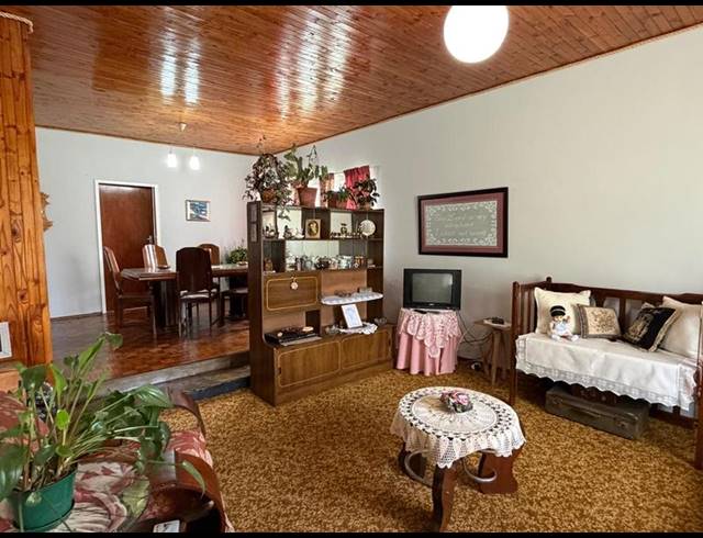 5 BEDROOM HOUSE FOR SALE IN MEYERVILLE